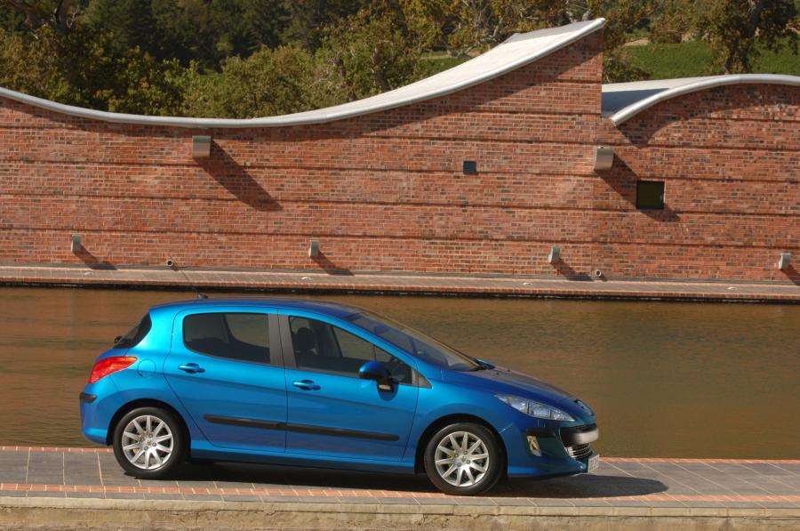  Peugeot 308 2007 года  (фото 125 из 125)